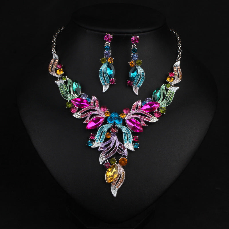 Necklaces, Collarbone Chains, Women'S Short Gifts, Colorful Decorative Necklaces, European And American Evening Accessories