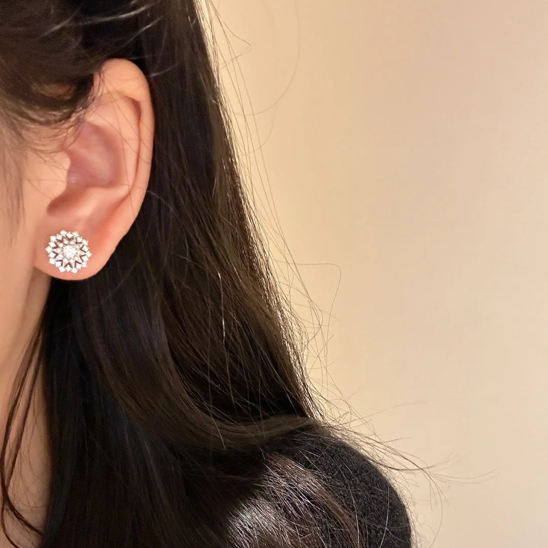 Retro Diamonds Sun Asterism Pendant Compass Earings Set